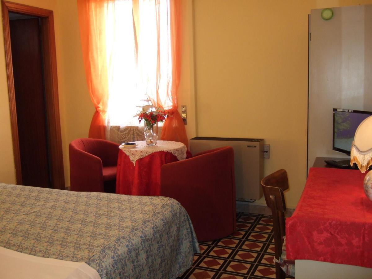 Hotel Torino Falerna Quarto foto
