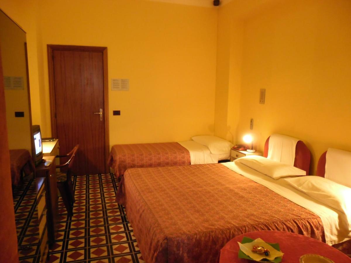 Hotel Torino Falerna Quarto foto
